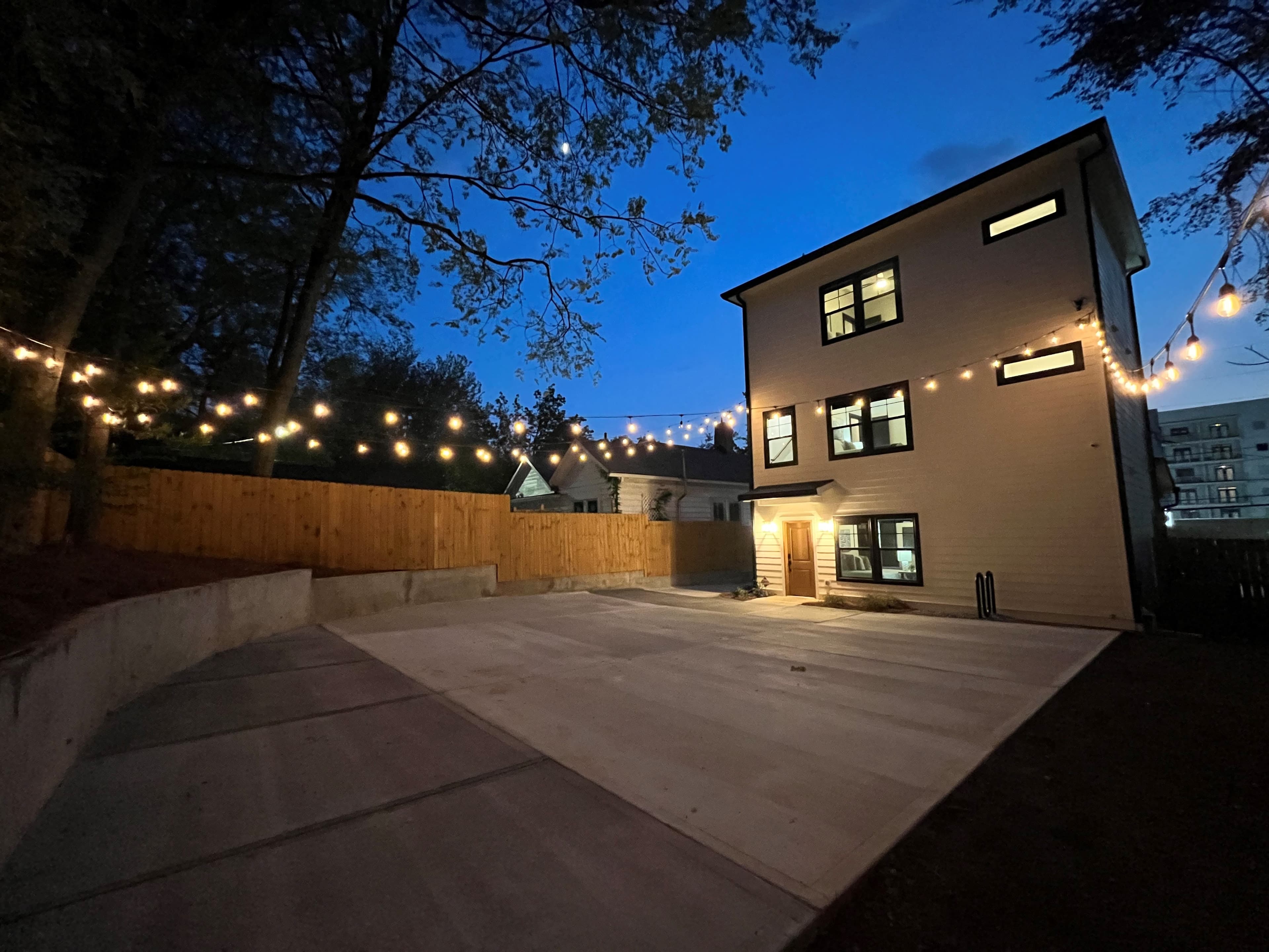 Outdoor Entertainment Area and Parking Court